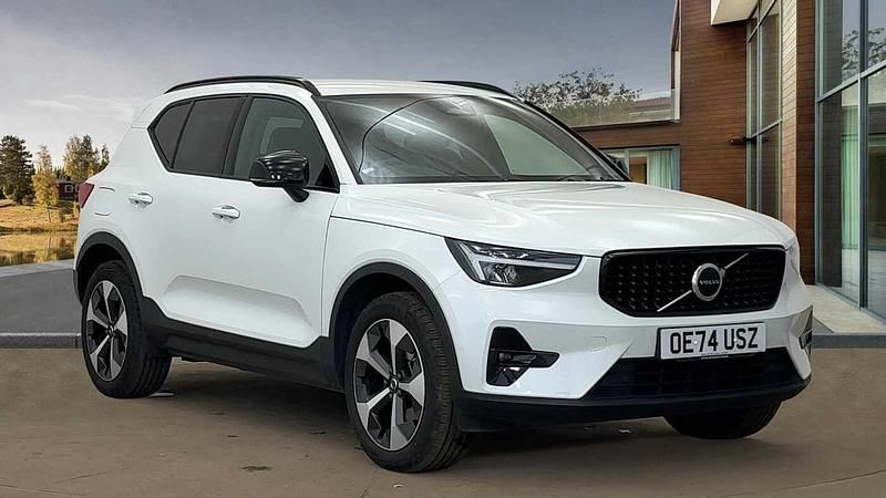 Used Volvo XC40 Plus 161 HP (118 kW) 2025 White SUV