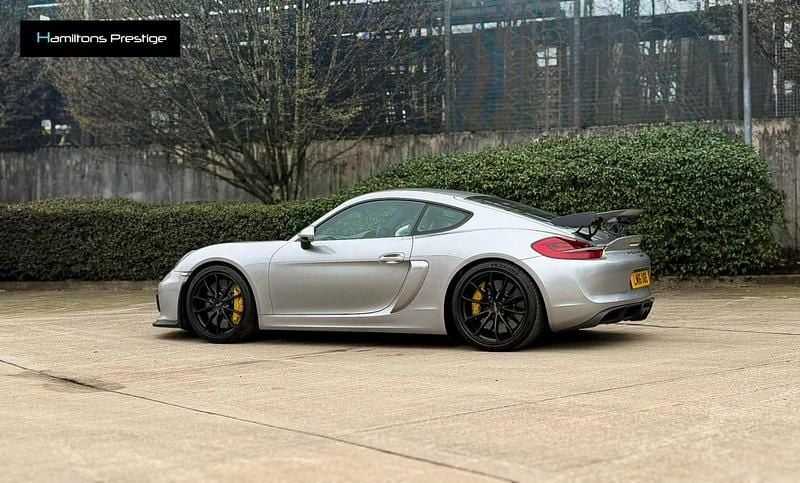 Used Porsche Cayman GT4 385 HP (283 kW) 2016 Silver Coupe