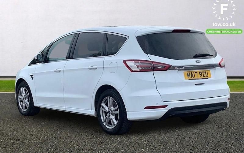 Used Ford S-MAX Titanium 160 HP (117 kW) 2017 White MPV