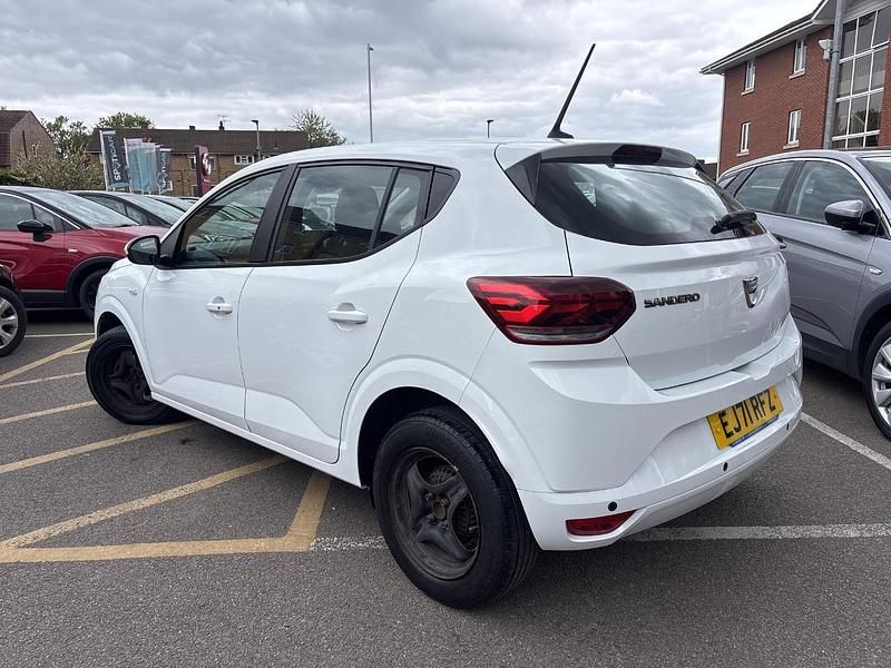 Used Dacia Sandero Comfort 89 HP (65 kW) 2021 White