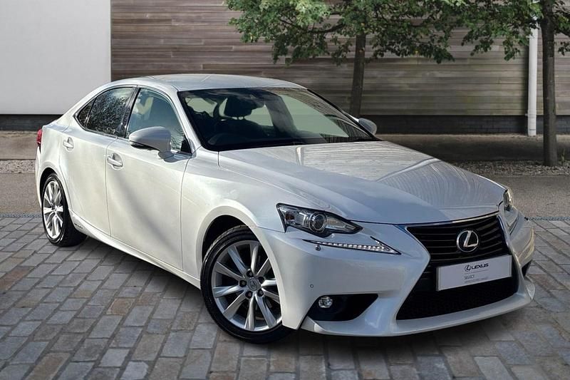 White Used 2016 Lexus IS300h Sedan | £14,991 (Expensive) - Image 1/4