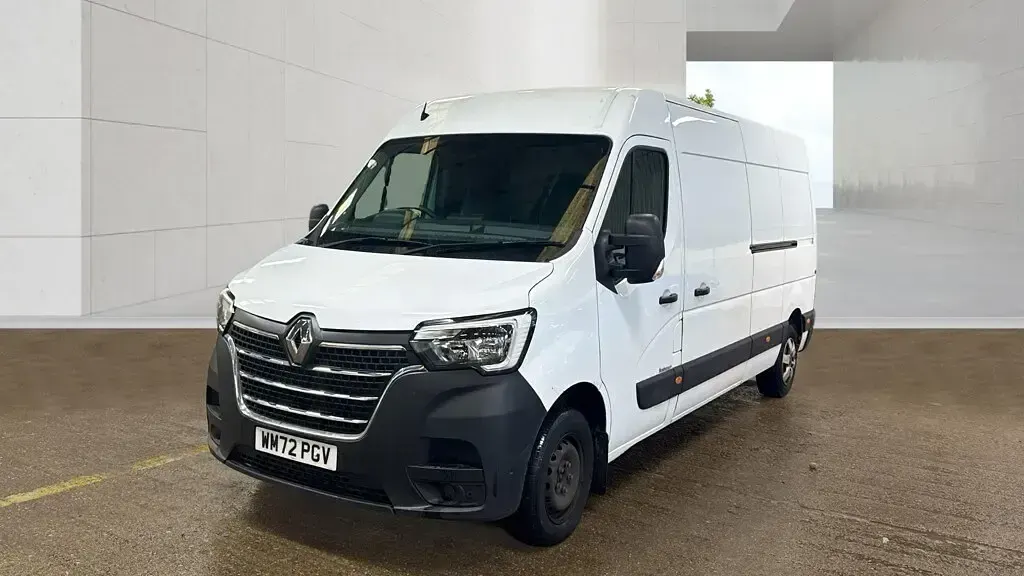 Used Renault Master Business 2022 White MPV