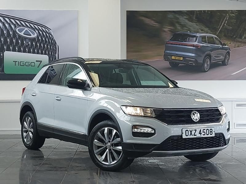 Usado VW T-Roc Design 150 HP (110 kW) 2020 Prateado SUV