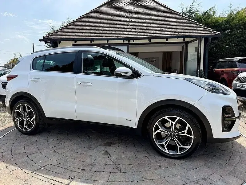 Used Kia Sportage GT-Line S 174 HP (127 kW) 2022 White SUV