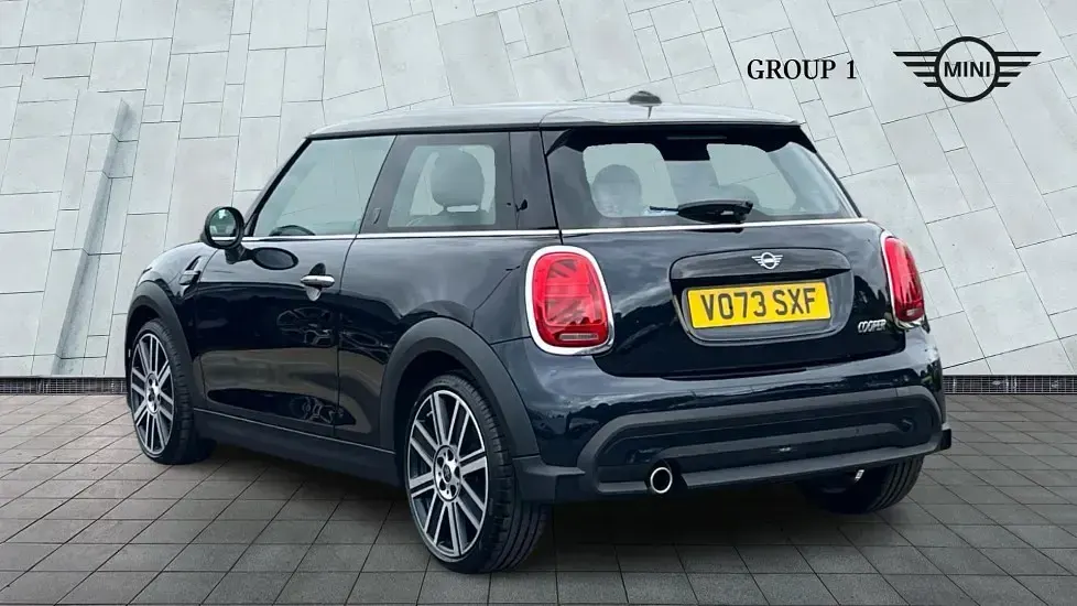 Used Mini Cooper Exclusive 136 HP (100 kW) 2023 Black Hatchback
