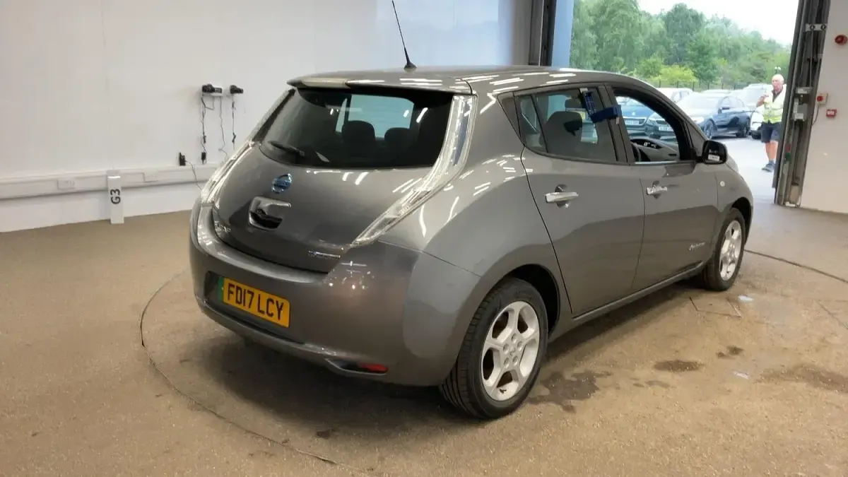 Used Nissan Leaf Acenta 80 kW (109 HP) 2017 Grey Hatchback