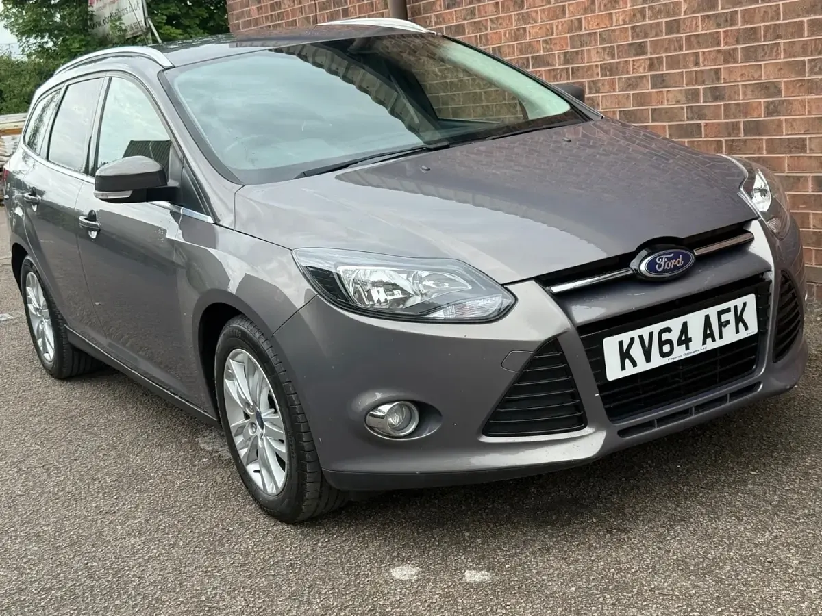 Used Ford Focus Titanium 115 HP (84 kW) 2014 Brown Estate