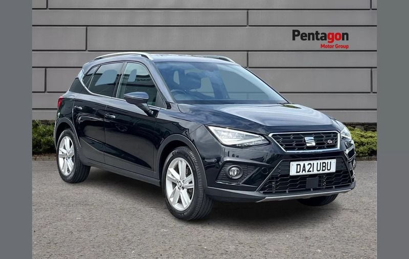 Black Used 2021 Seat Arona FR SUV | £12,295 (Fair price) - Image 1/4