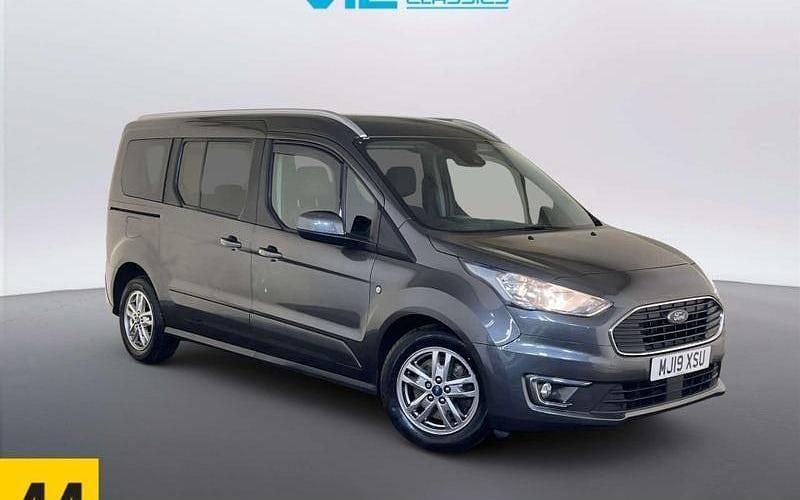 Used Ford Tourneo Titanium 120 HP (88 kW) 2021 Estate