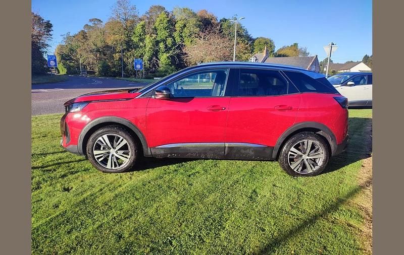Used Peugeot 3008 Allure 134 HP (98 kW) 2024 Red SUV