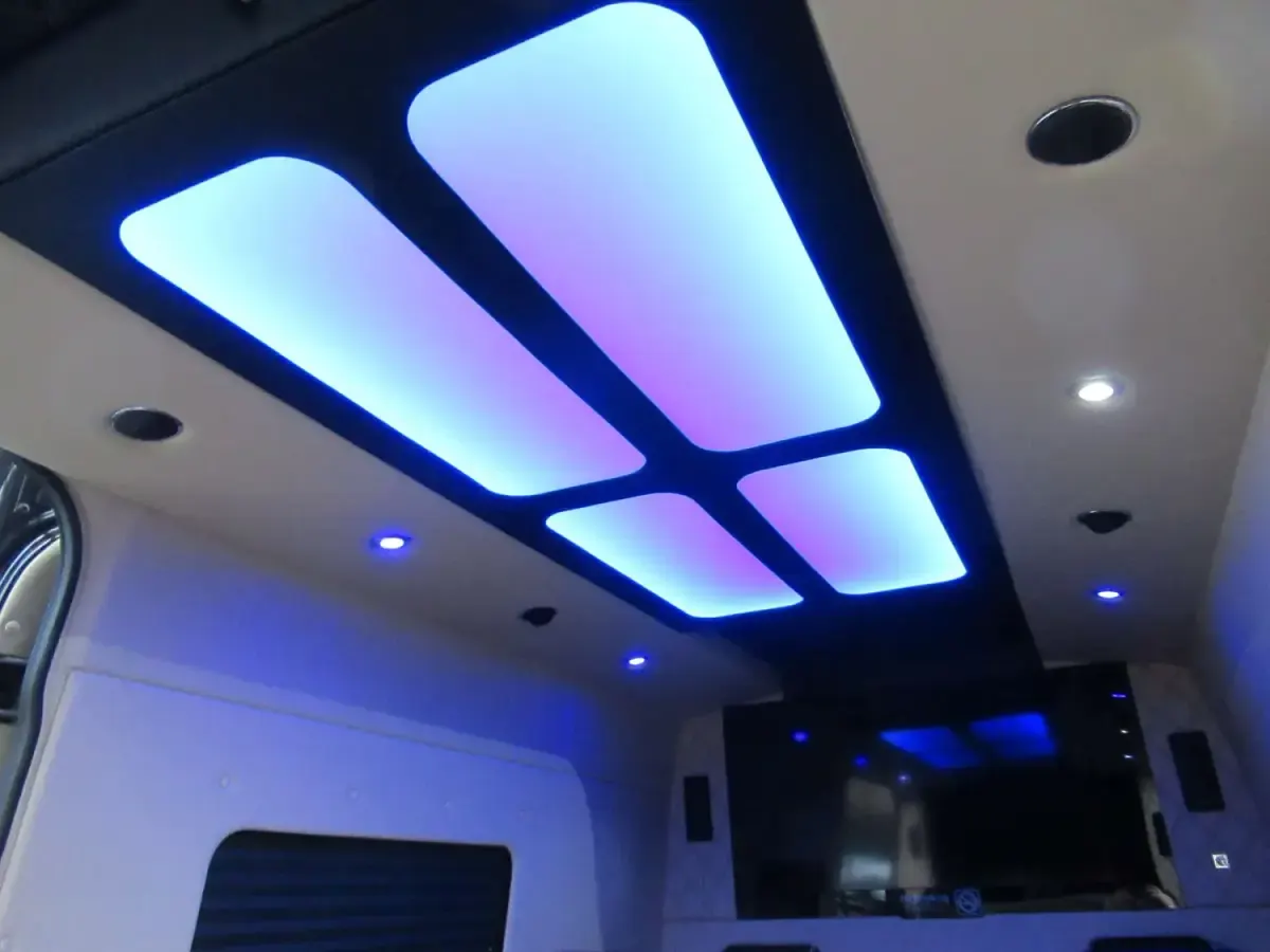 Używany Mercedes Sprinter 2017 Czarny Van