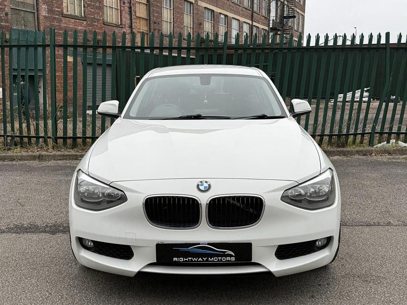 Used BMW 120 Performance 184 HP (135 kW) 2014 White Hatchback