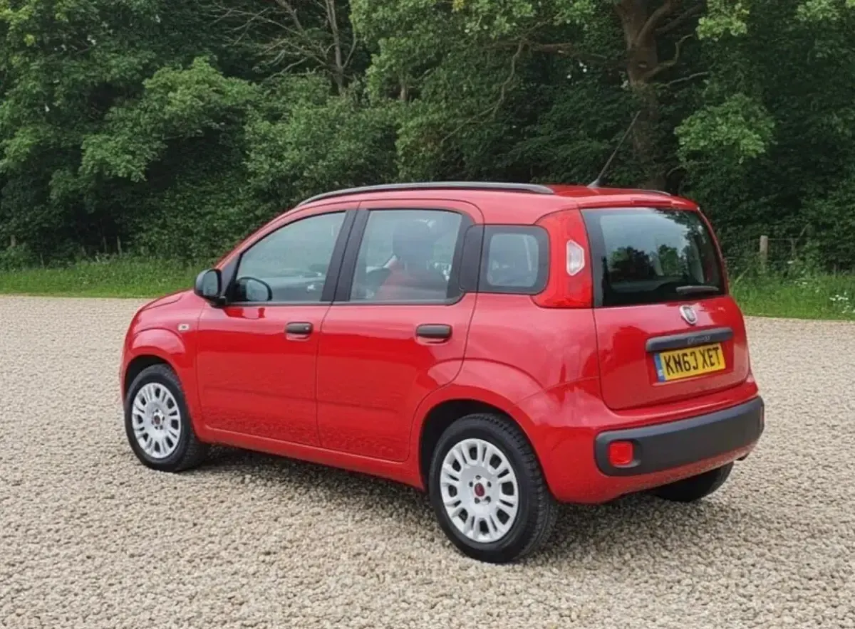 Used Fiat Panda Easy 69 HP (50 kW) 2013 Red Hatchback