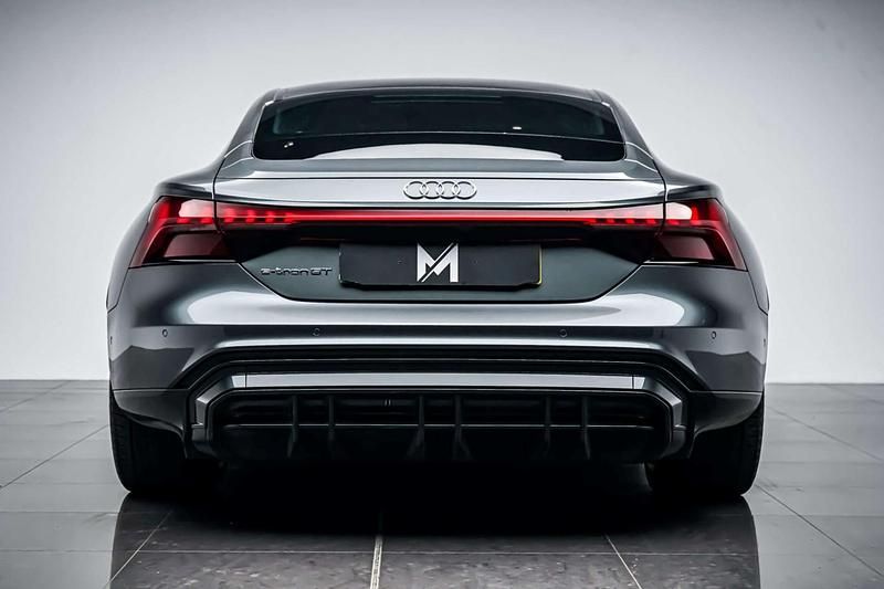 Used Audi e-tron GT quattro Comfort 389 kW (530 HP) 2023 Grey Sedan