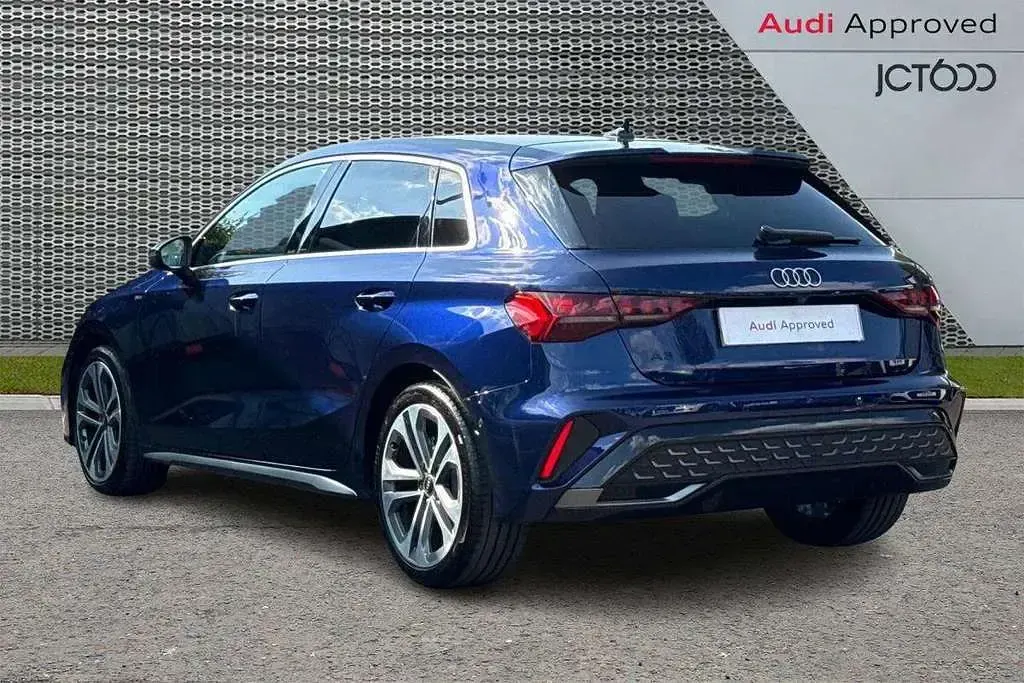 Used Audi A3 S-Line 113 HP (83 kW) 2026 Blue Hatchback