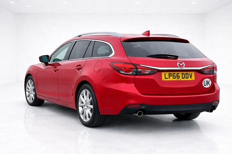 Usado Mazda 6 150 HP (110 kW) 2017 Vermelho Carrinha