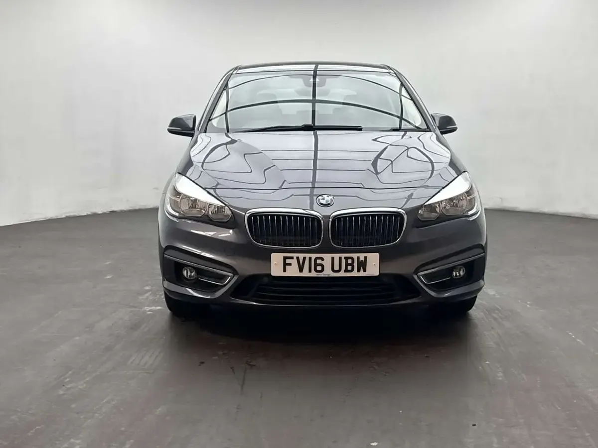 Used BMW 218 Luxury Line 150 HP (110 kW) 2016 Grey Hatchback