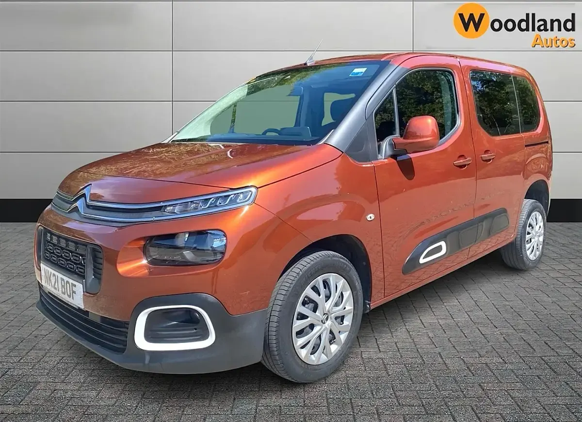 Used Citroën Berlingo Feel 2021 Blue MPV