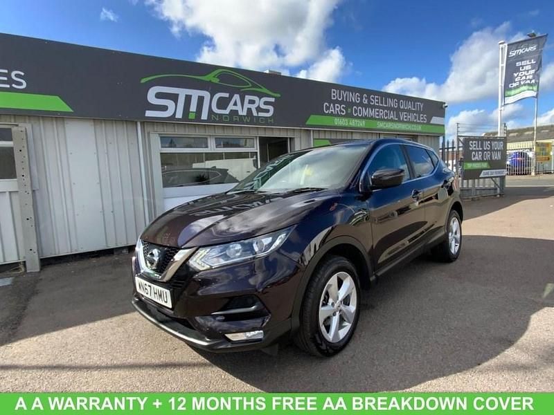 Black Used 2017 Nissan Qashqai Acenta SUV | £8,650 (Fair price) - Image 1/4