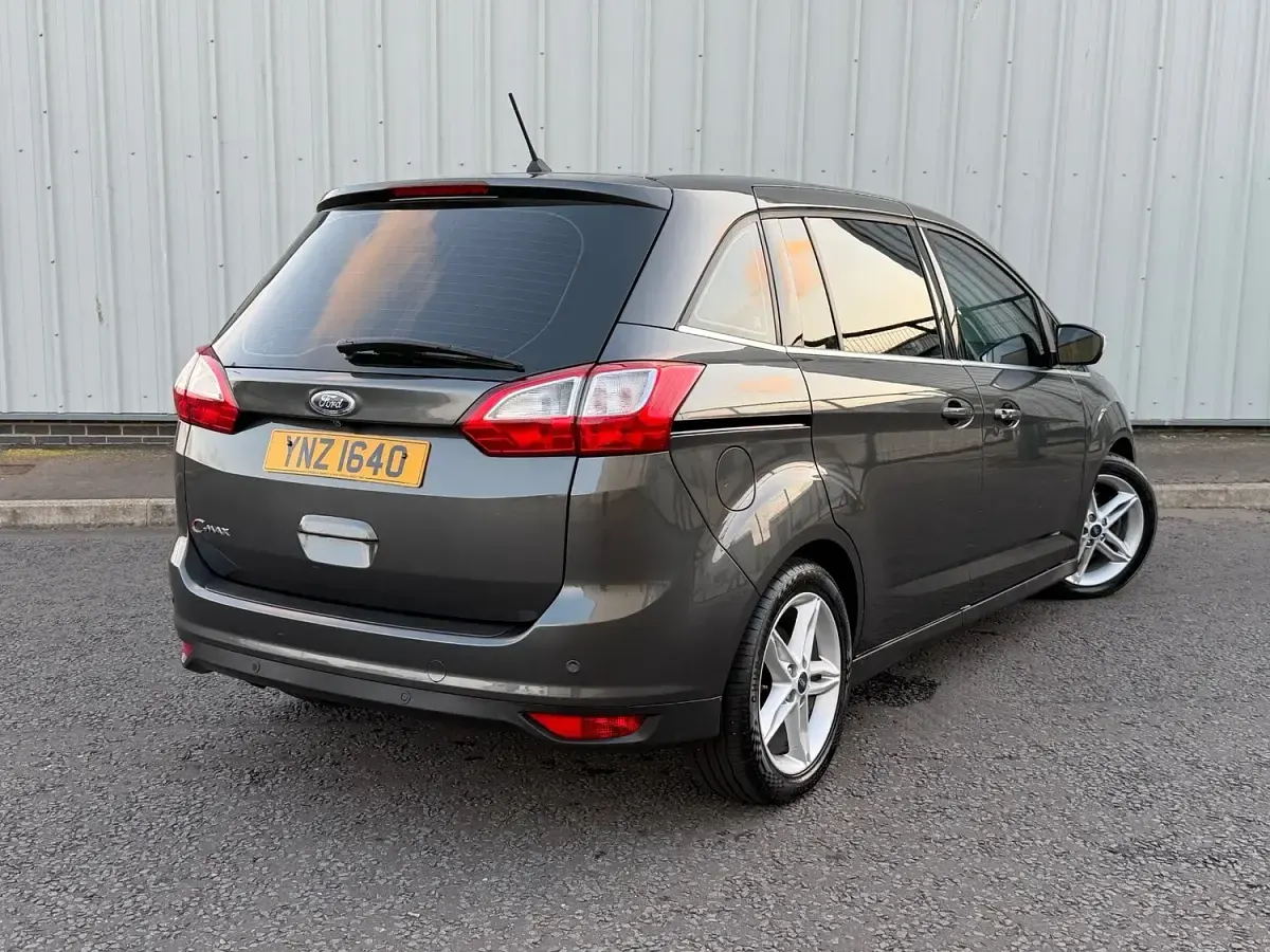 Used Ford Grand C-Max Titanium X 120 HP (88 kW) 2018 Grey MPV