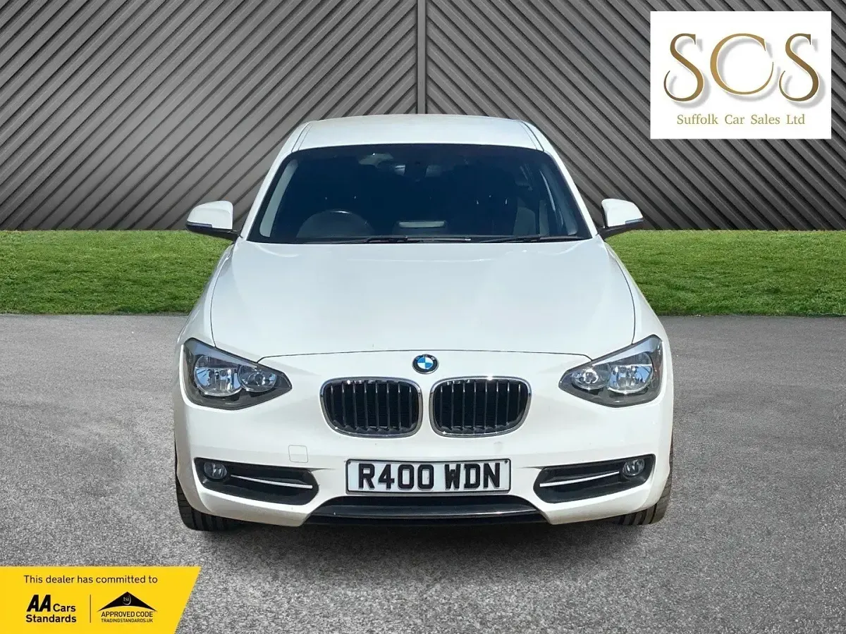 Used BMW 116 Sport Line 2015 White Hatchback