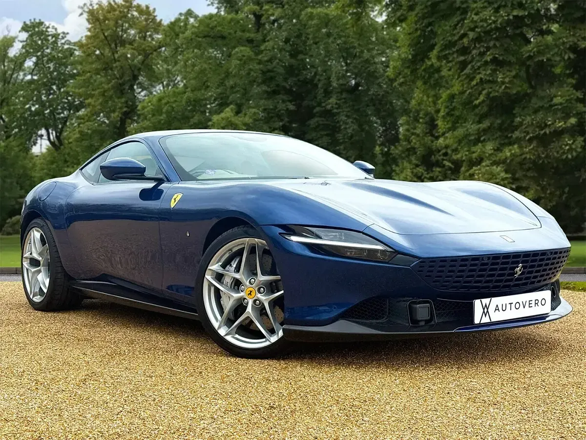 Used Ferrari Roma 620 HP (456 kW) 2022 Blue Coupe