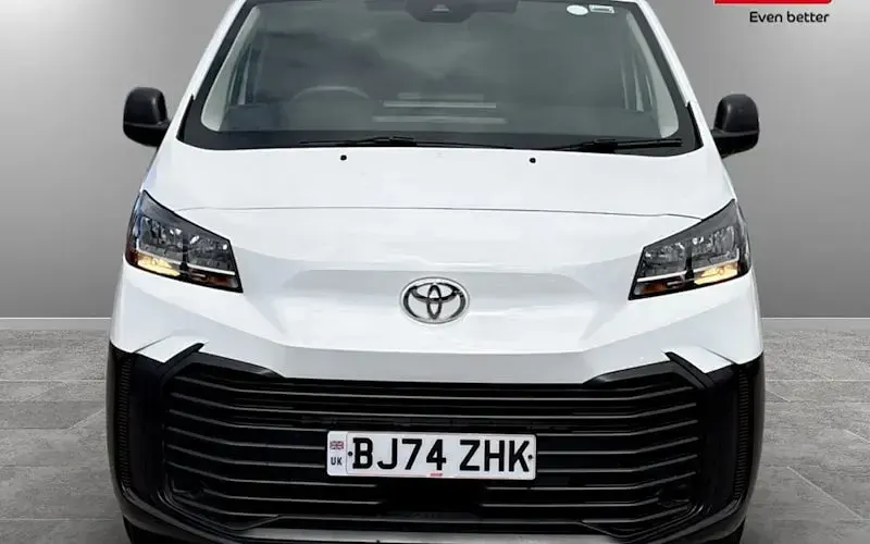 Used Toyota Proace Active 144 HP (105 kW) 2026 MPV