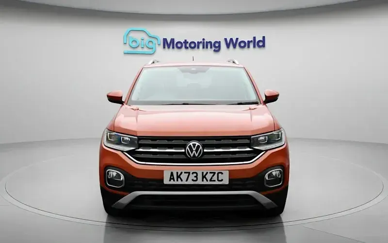 Usado VW T-Cross SEL 110 HP (80 kW) 2023 Laranja SUV