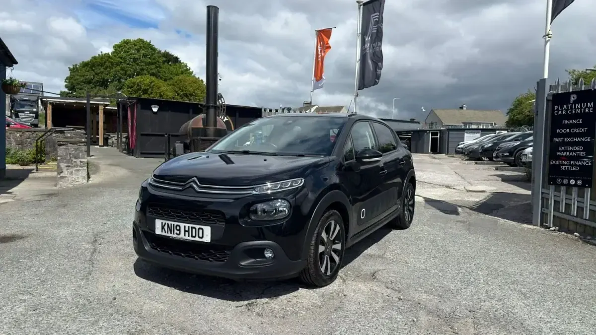 Begagnad Citroën C3 Flair 2019 Svart Halvkombi