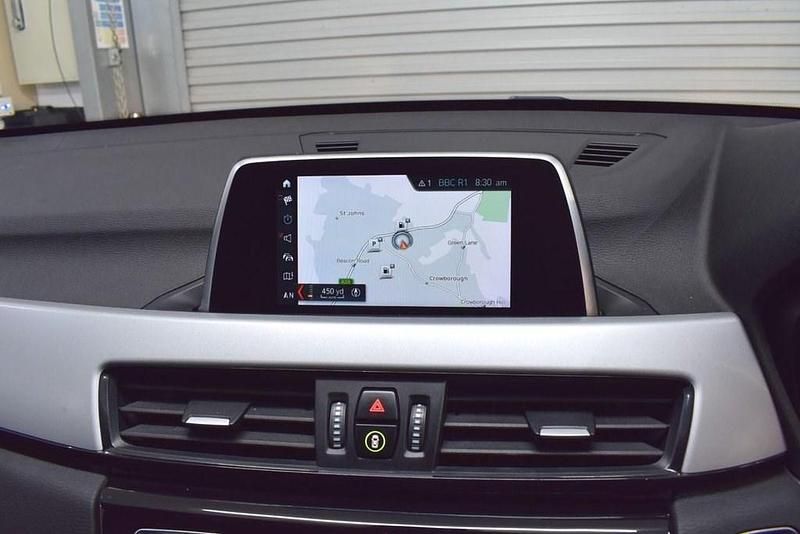 Usado BMW X1 Comfort Edition 150 CV (110 kW) 2017 Blanco SUV