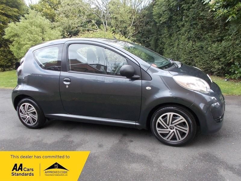 Usado Citroën C1 VTR Sport 68 HP (50 kW) 2012 Cinzento Citadino
