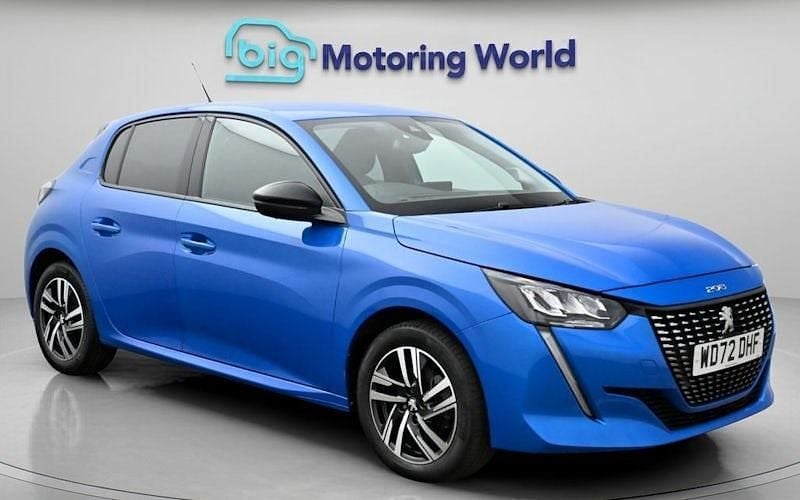 Used Peugeot 208 Allure+ 102 HP (75 kW) 2023 Blue Hatchback