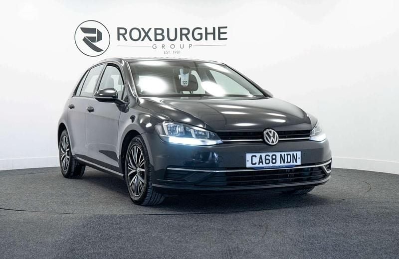 Used VW Golf VII SE 115 HP (84 kW) 2018 Grey Hatchback