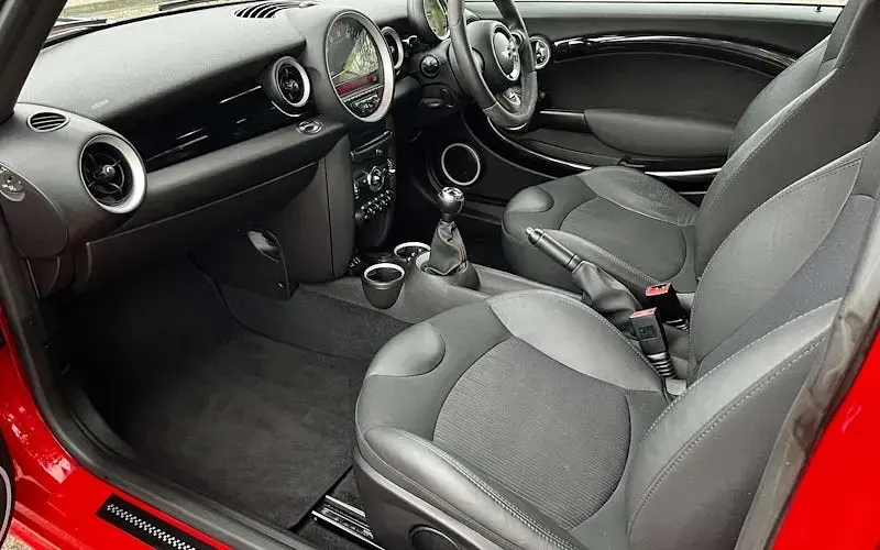 Used Mini John Cooper Works Hatch 211 HP (155 kW) 2013 Red Hatchback