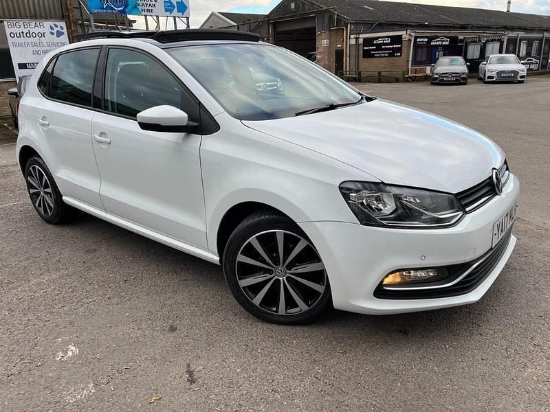 Used VW Polo Edition 90 HP (66 kW) 2017 White Hatchback