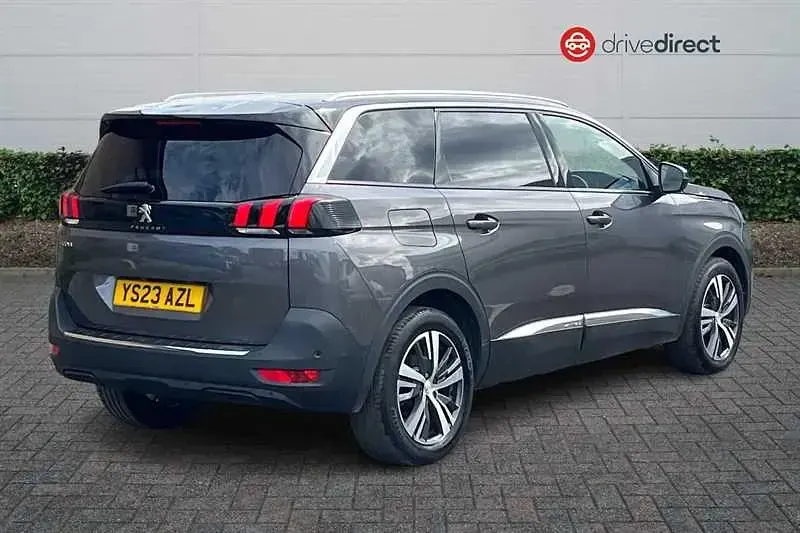 Used Peugeot 5008 Allure+ 130 HP (95 kW) 2023 Grey SUV
