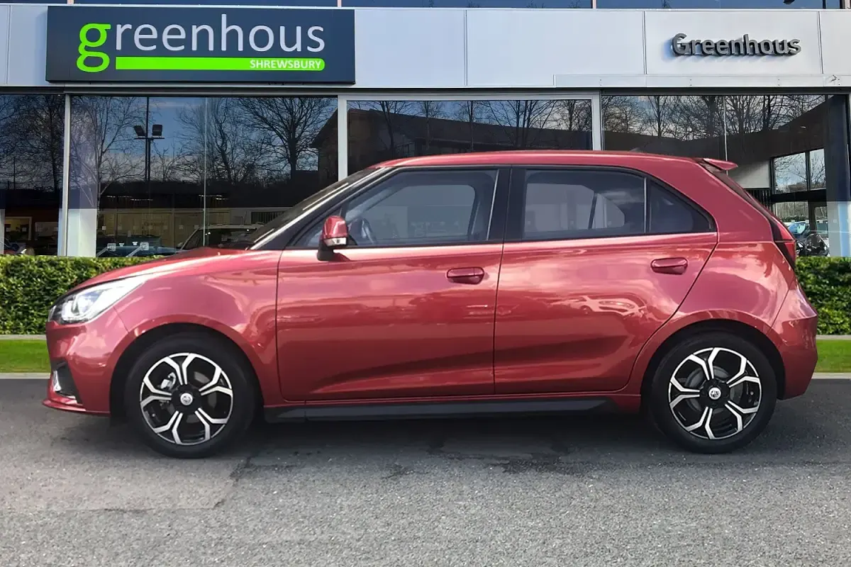 Used MG MG3 Exclusive 106 HP (77 kW) 2021 Red Hatchback