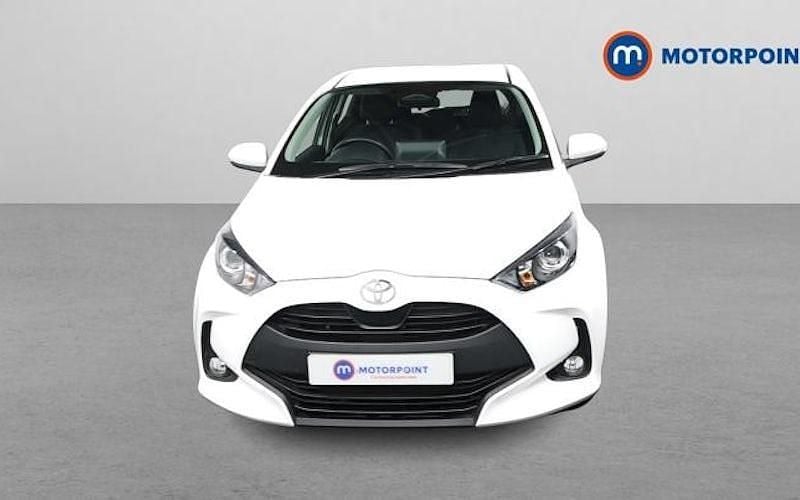 Used Toyota Yaris Hybrid 116 HP (85 kW) 2025 White Hatchback
