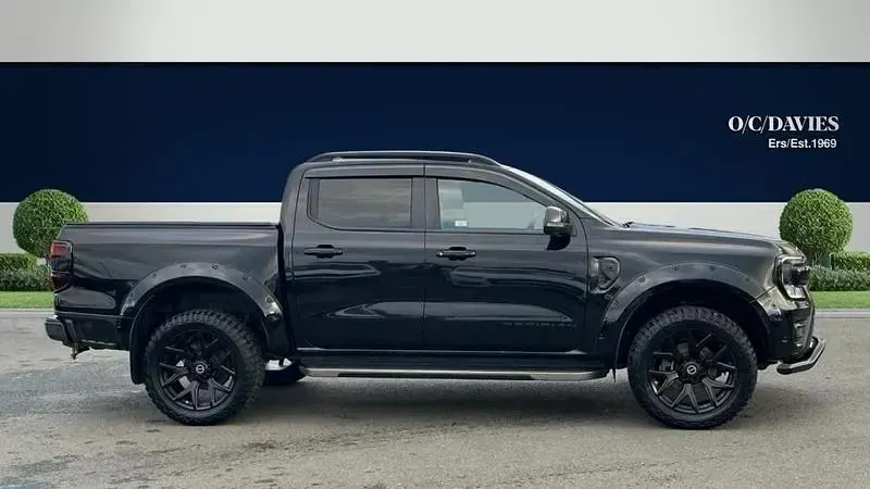 Used Ford Ranger Wildtrack 240 HP (176 kW) 2023 Black Pickup