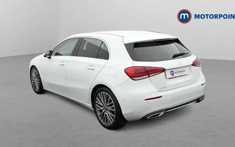 Used Mercedes A180 Executive 136 HP (100 kW) 2022 White Hatchback