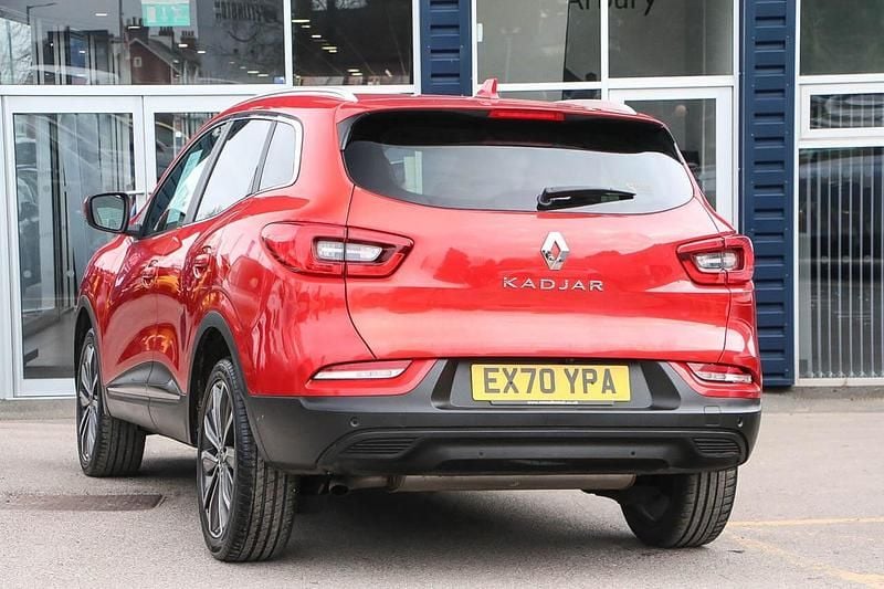 Usado Renault Kadjar Iconic 138 HP (101 kW) 2020 Vermelho SUV