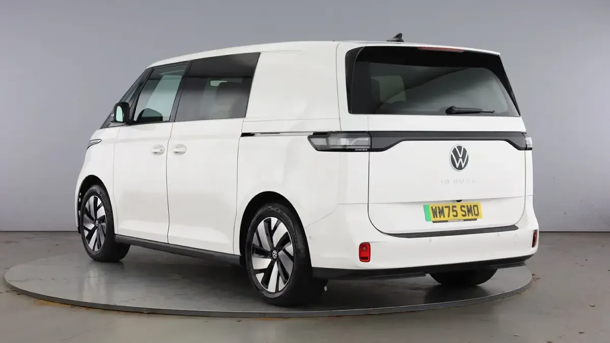 Used VW ID. Buzz Pro 210 kW (286 HP) 2025 White MPV