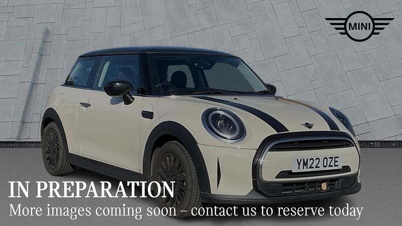 White Used 2022 Mini Cooper Classic Hatchback | £17,846 (Good price) - Image 1/4