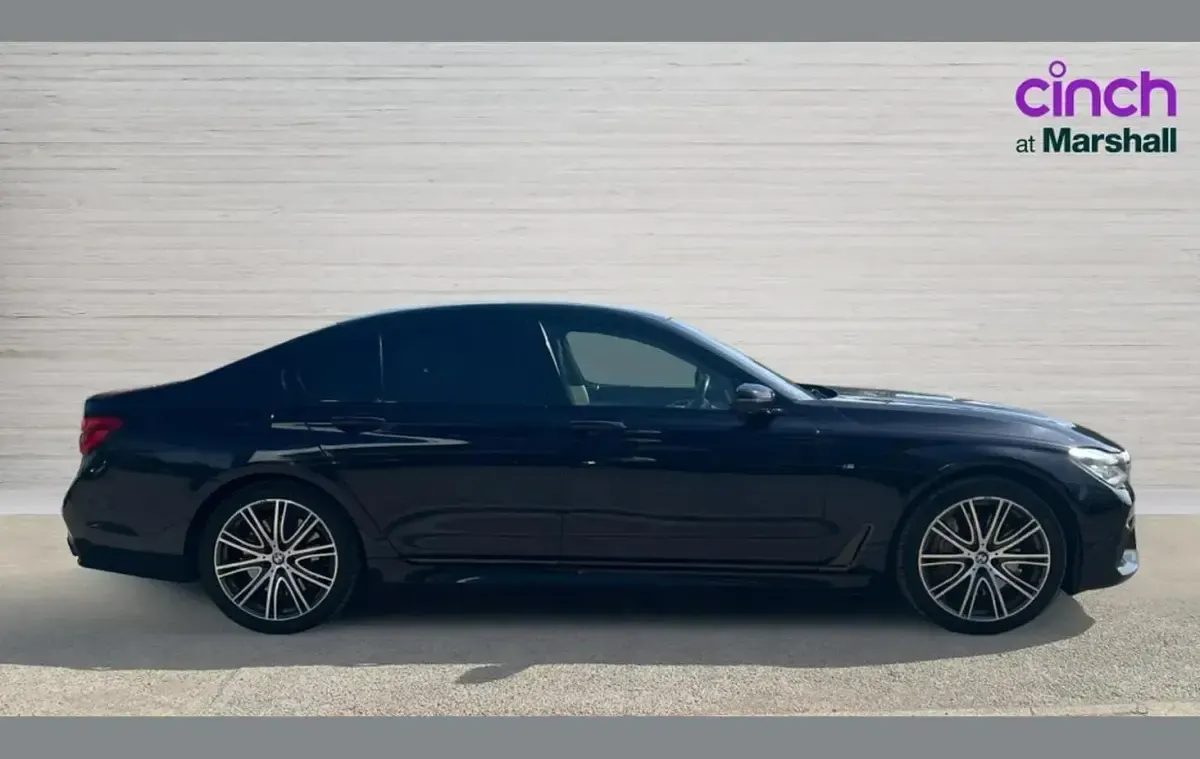 Used BMW 750 M Sport 444 HP (326 kW) 2016 Black Sedan