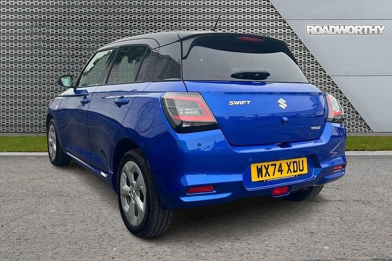 Używany Suzuki Swift 2024 Hatchback