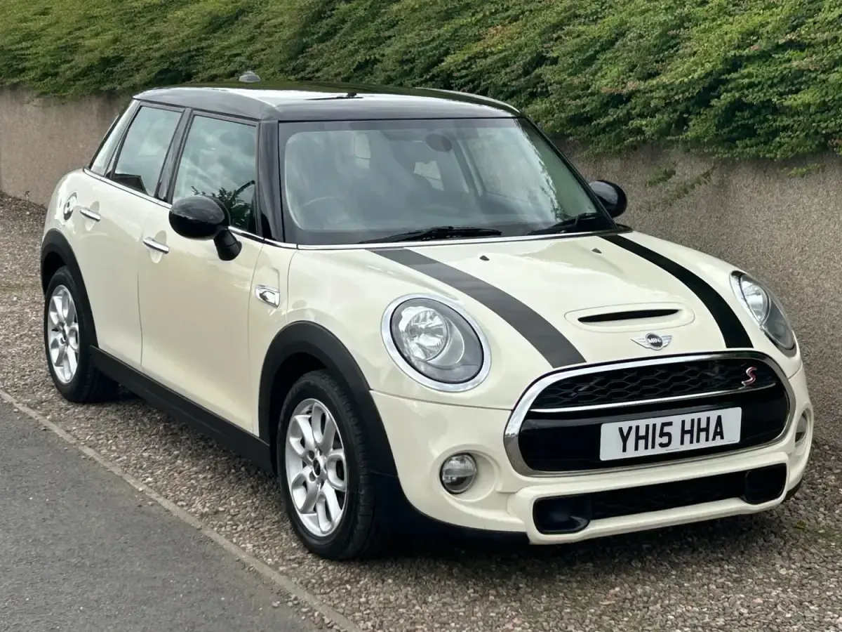 Używany Mini Cooper S Hatch 2015 Biały Hatchback