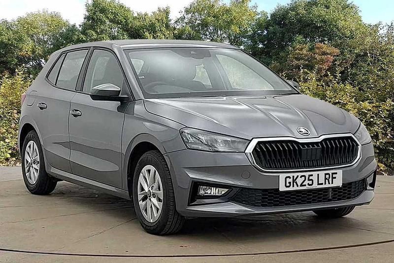 Used Skoda Fabia SE 85 HP (62 kW) 2025 Graphite grey metallic Hatchback