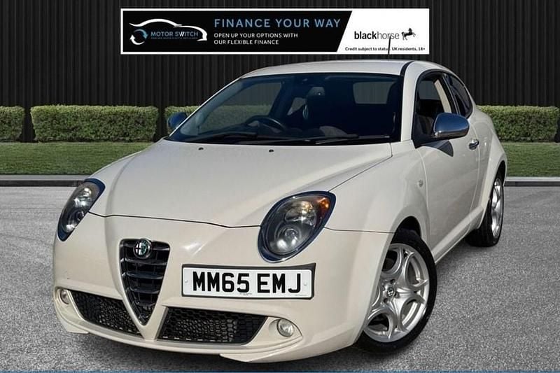 Used Alfa Romeo MiTo Distinctive 140 HP (102 kW) 2015 White Hatchback