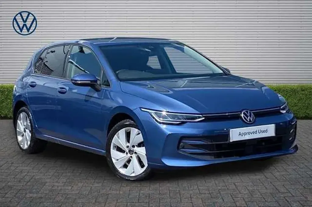 Second-hand VW Golf VIII 204 CP (150 kW) 2025