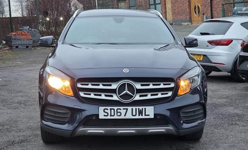 Used Mercedes GLA220 Executive 2017 Blue SUV